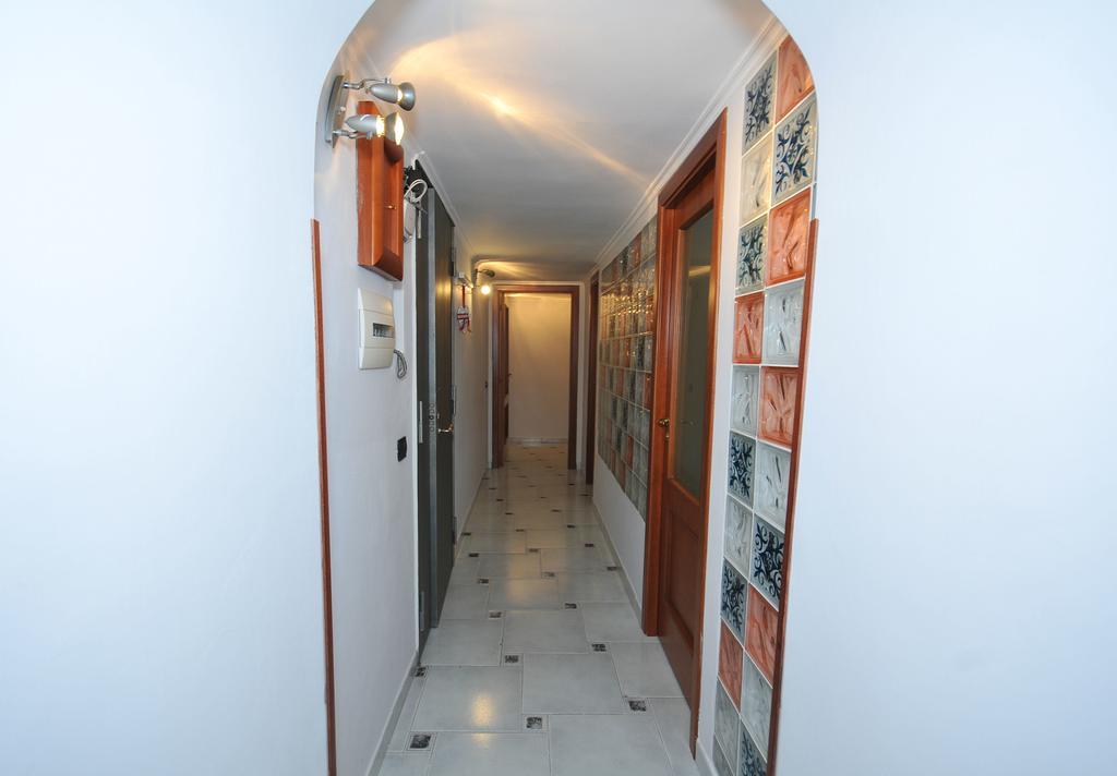 Welcome House Наполи Екстериор снимка